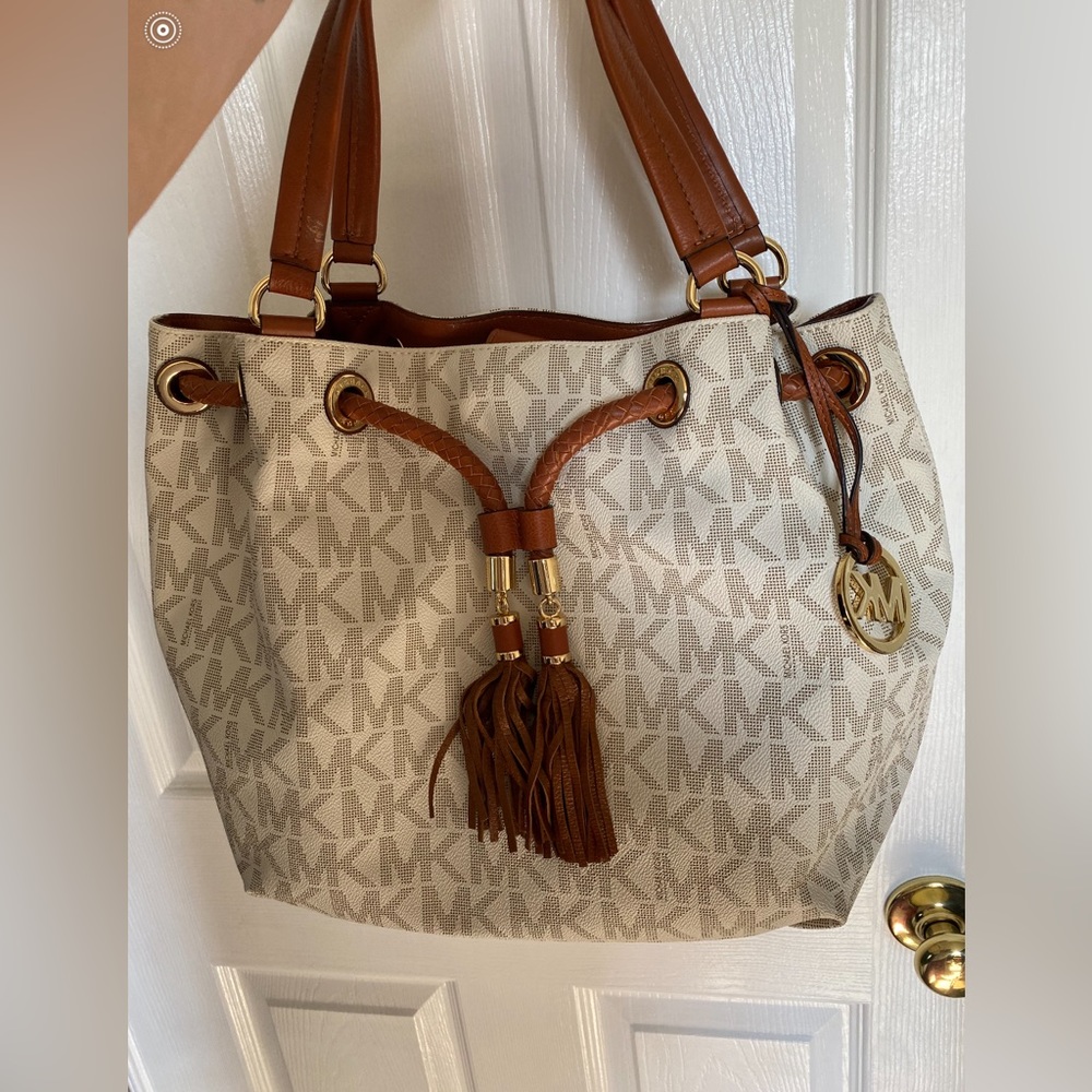 Michael Kors purse